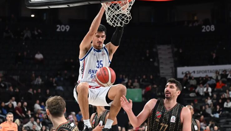 Anadolu Efes, Karşıyaka’yı Son Dakikada Geçti!