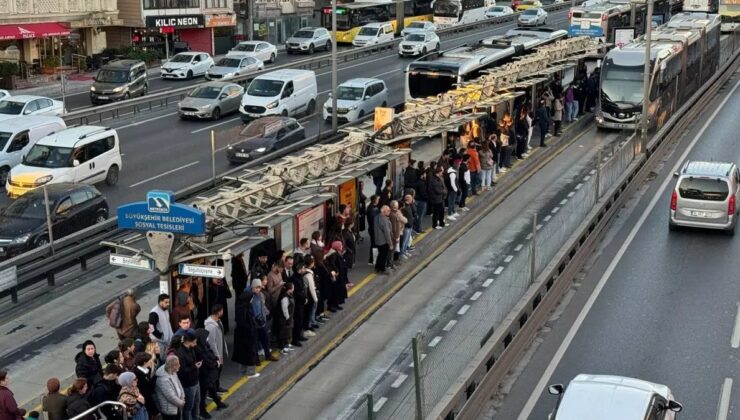 İstanbul’da Trafik Yoğunluğu Zirveye Çıktı!