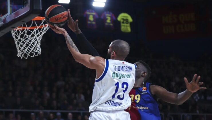 Anadolu Efes, Barcelona’ya 90-80 Yenildi!