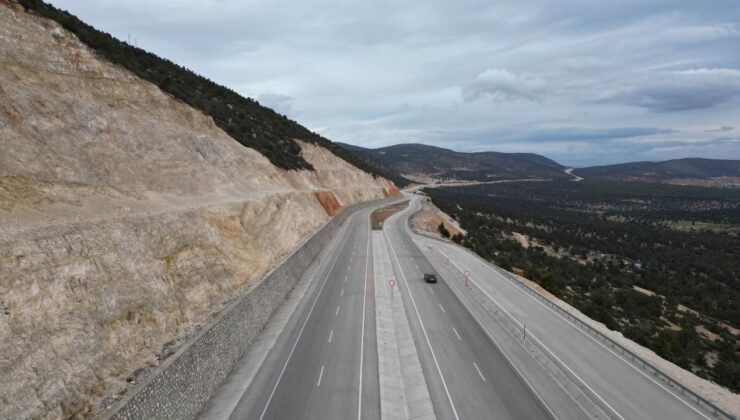 Korkuteli-Elmalı Yolu ile Ulaşım Süresi 21 Dakika Kısaldı