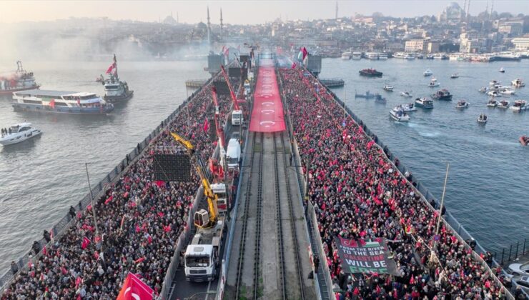 Filistin İçin Galata’da Binlerce Kişi Buluştu