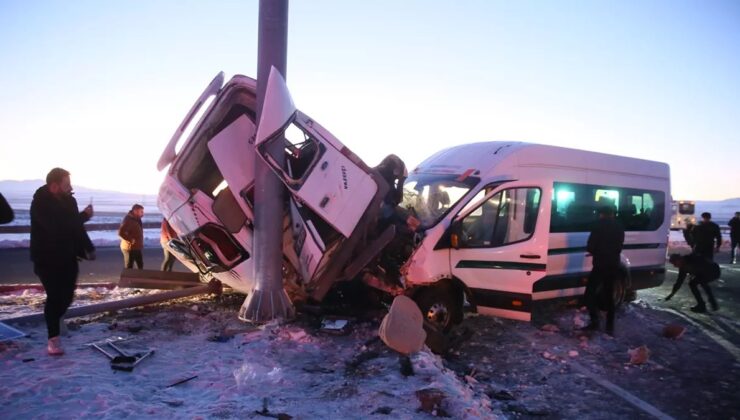 Kars’ta Minibüs Kazası: 27 Yaralı, 1 Ağır!