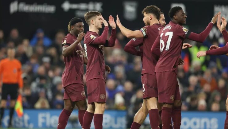 Manchester City, Ipswich’i Fırtına Gibi Geçti!